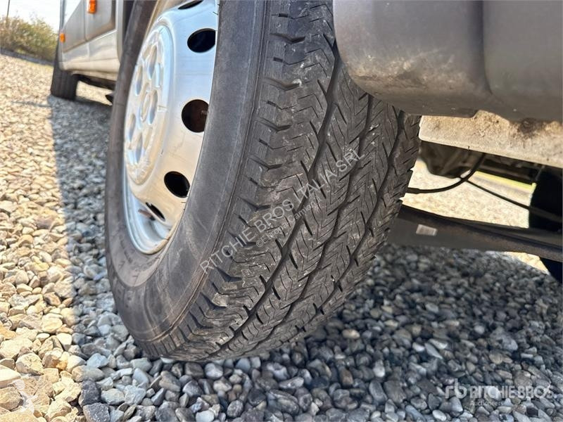 Camión Opel 2.2 103 KW KA L4H2 Van Truck