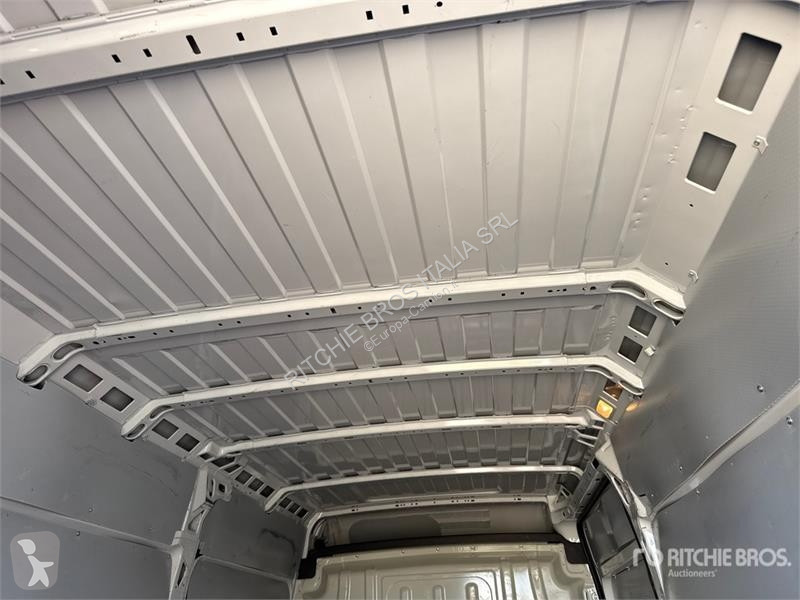 Camión Opel 2.2 103 KW KA L4H2 Van Truck