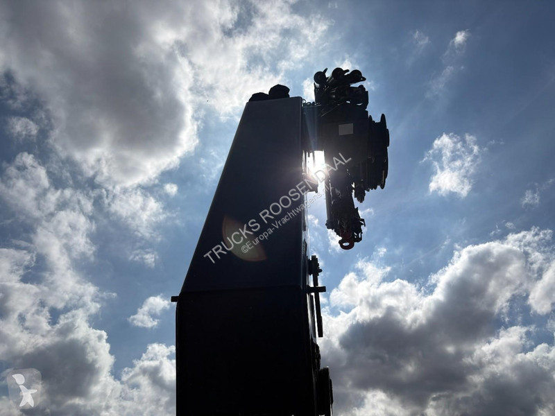 Camión Scania R 490 + HMF 5020 - 6X EXT. + JIB...