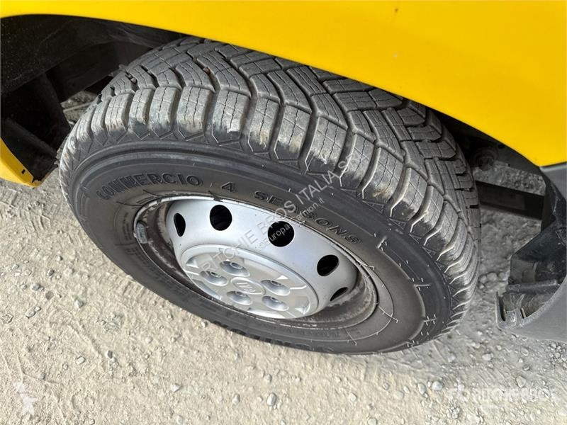Вантажівка Fiat Van Truck