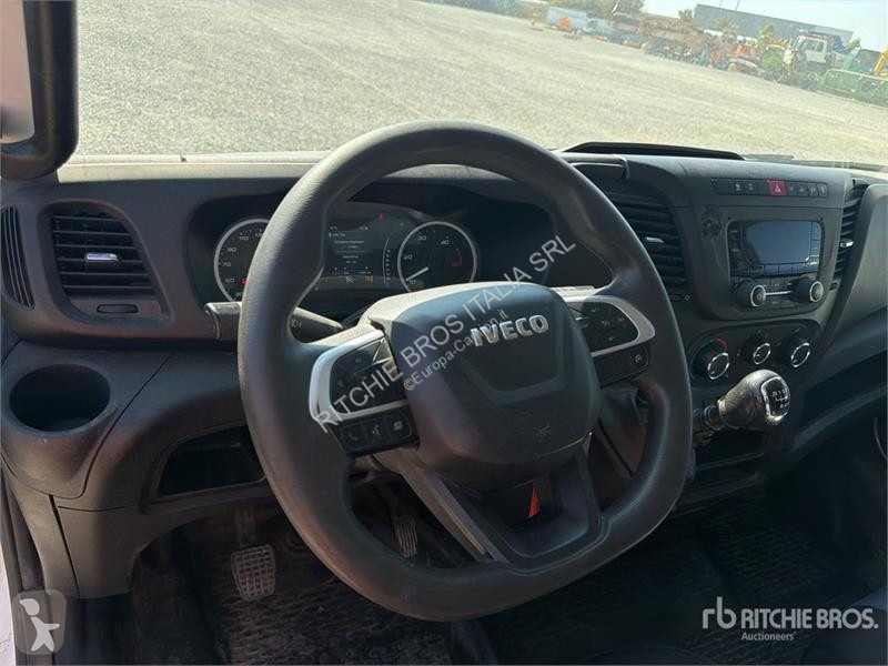 Furgoneta Iveco