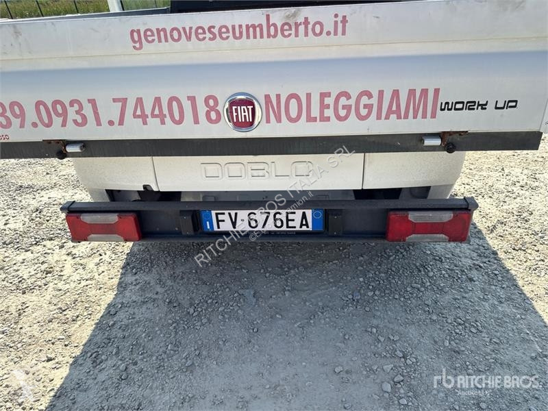 Camión Fiat Work Up Flatbed Truck