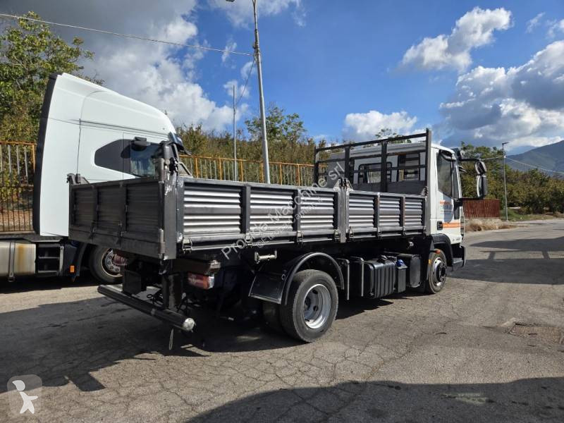 Camión Iveco 80 E 22