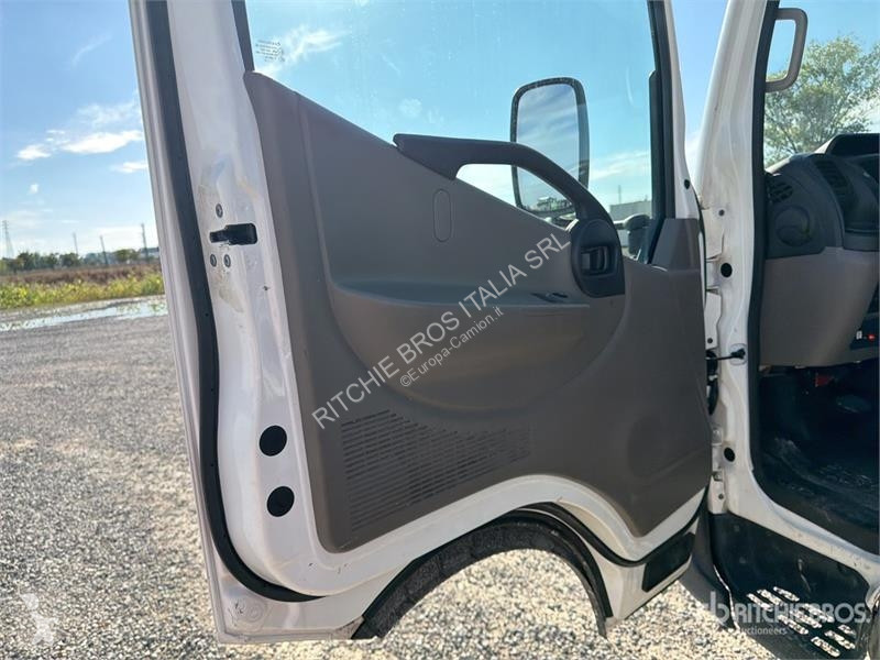 Lastbil Nissan Multitel HX200 20 m on Nissan...