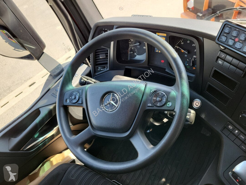 Lastbil Mercedes 1827