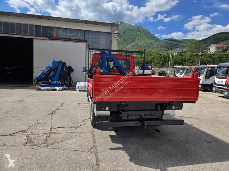 Véhicule utilitaire Iveco 35C12