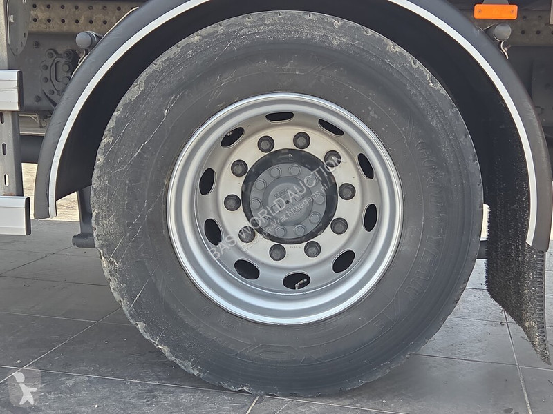 Camion DAF 320