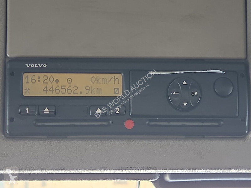 Camião Volvo 330