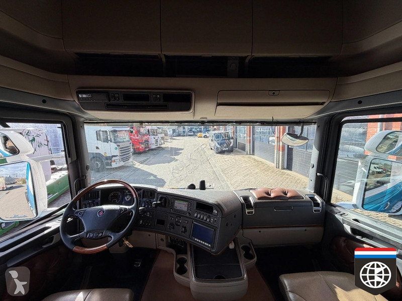 شاحنة Scania R520 6X2/4 lift and steering axle...