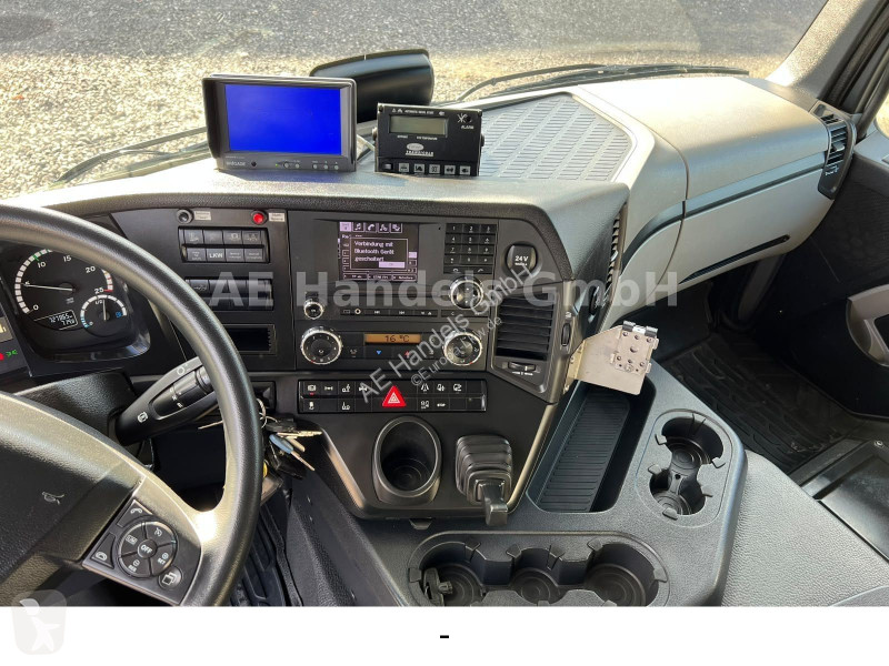 Teherautó Mercedes 2543 LL M CS...