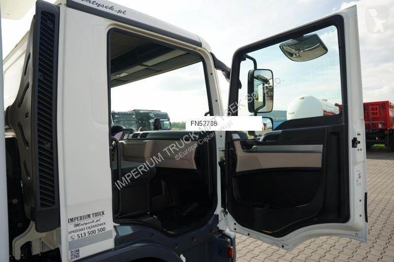 Kamion MAN TGL 10.180 / 4x2 / CHŁODNIA - 6,1 M...