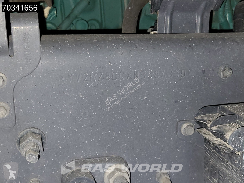 Kamion Volvo 460 6X2 LNG combi Sliding roof ACC...