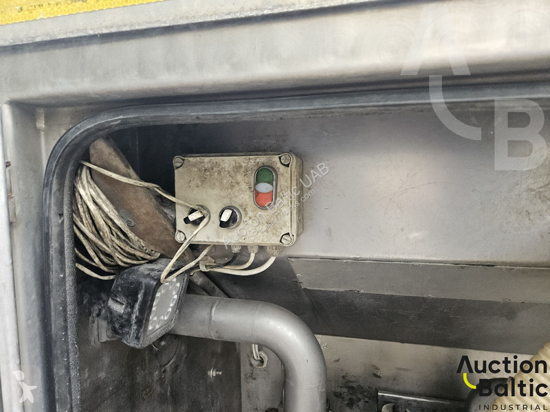 Kamion Scania 400
