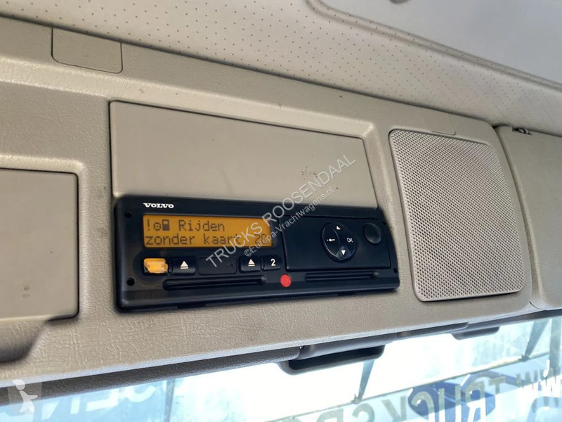 Camion Volvo 370 + Euro 5 + Palfinger Z-Q170...