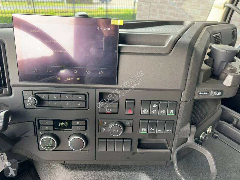 Kamion Volvo 500 8X4 HIAB HAAKARM + HIAB 548...