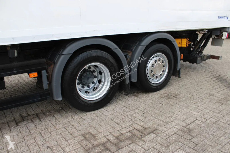 Camion Scania 440 + 6x2 + carrier + euro 5 + lift
