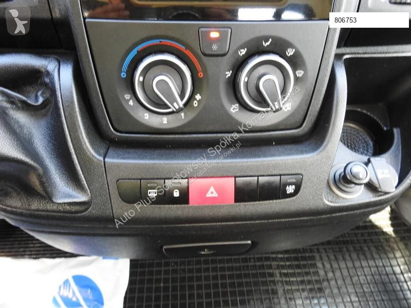 Véhicule utilitaire Peugeot BOXER WYWROTKA...