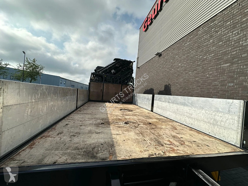 Camion Mercedes 3251 8X4 + HIAB 1058 E-8 + JIB...