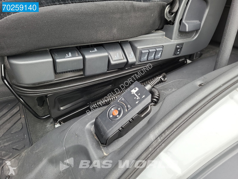 Camion Mercedes 816 4X2 7.49t Thermoking B-100...