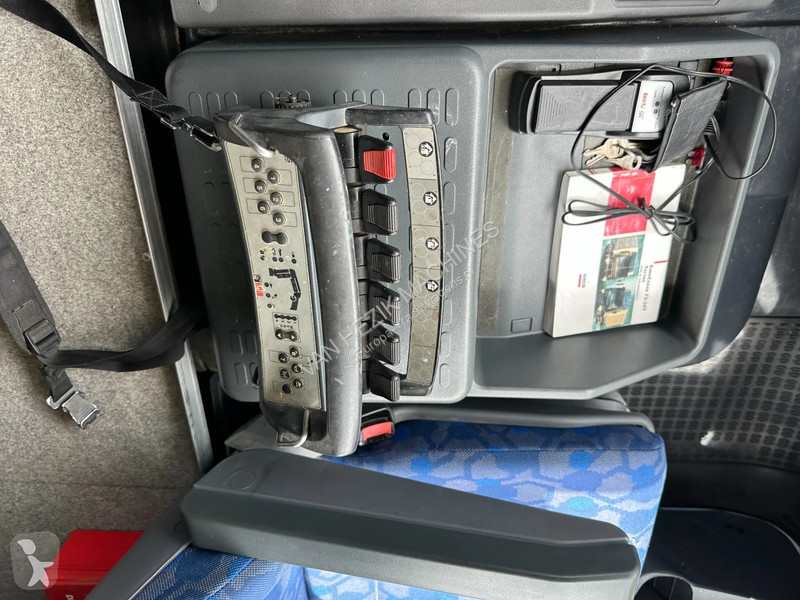 Kamion Iveco EuroCargo 120 manual haib 099...