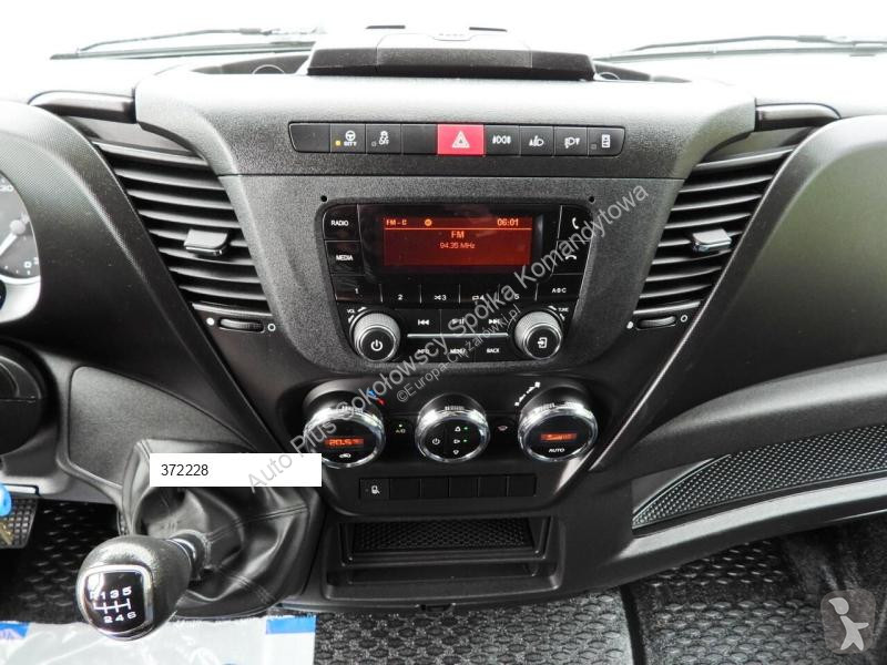 Veicolo commerciale Iveco DAILY  35S18 PLANDEKA...