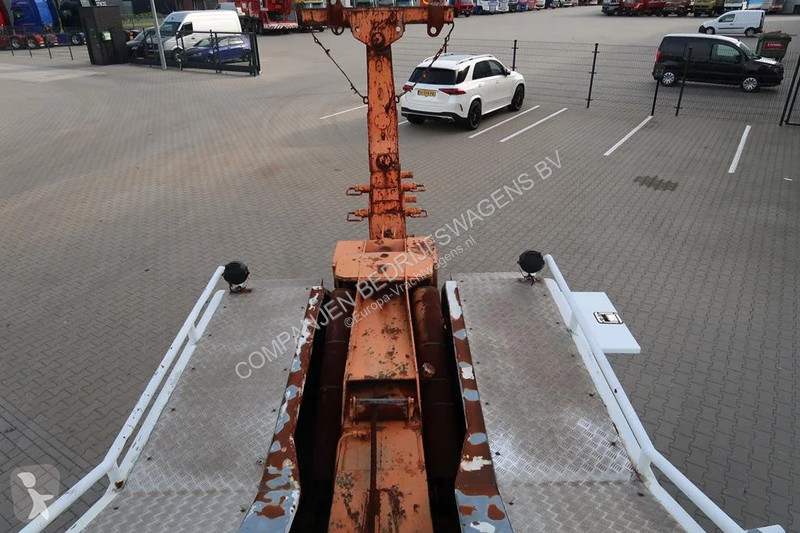 Kamion Volvo NL 10 Towing and recovery vehicle...
