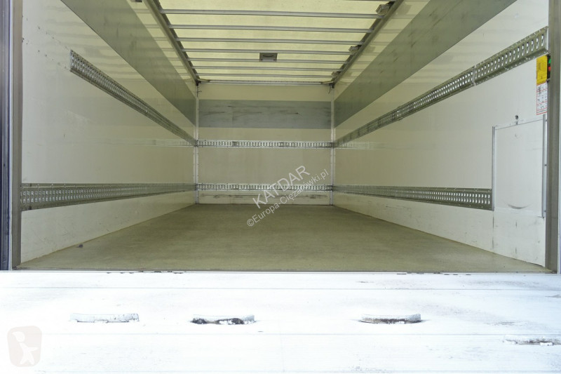 Camion DAF 55220 Euro 5 Kontener 20palet winda...