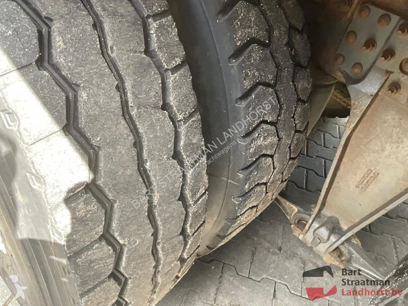 Kamion Volvo 440 10x4 Euro 5 geisoleerde asfalt...