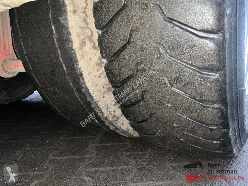 Kamion Mercedes 4142 8x8 Euro 6 Met 2 zijden...