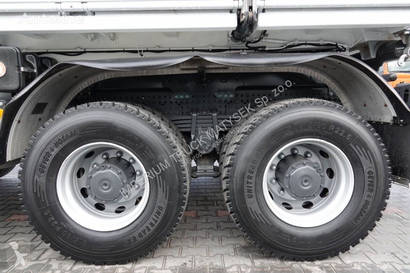 Camion Mercedes 3243