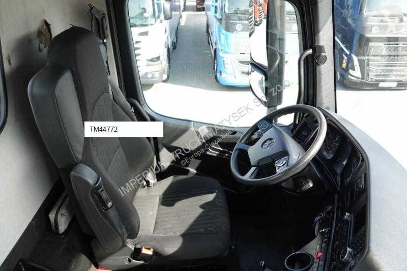 Kamion Mercedes 144 DS-4