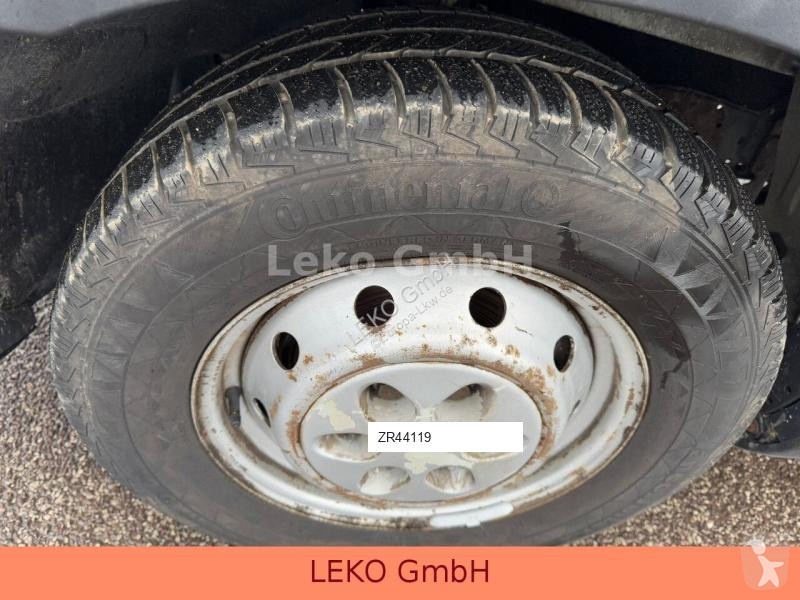 Kamion Iveco 35S13 Mit Carrier Xr 600 Mt