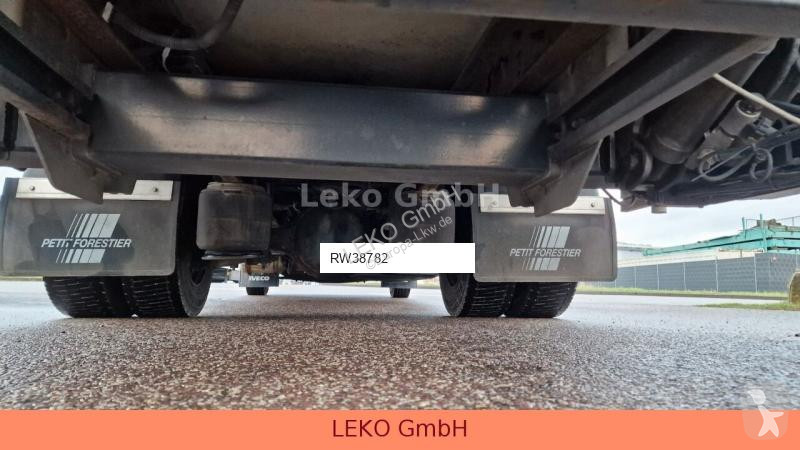 Camion Iveco 120 E 22