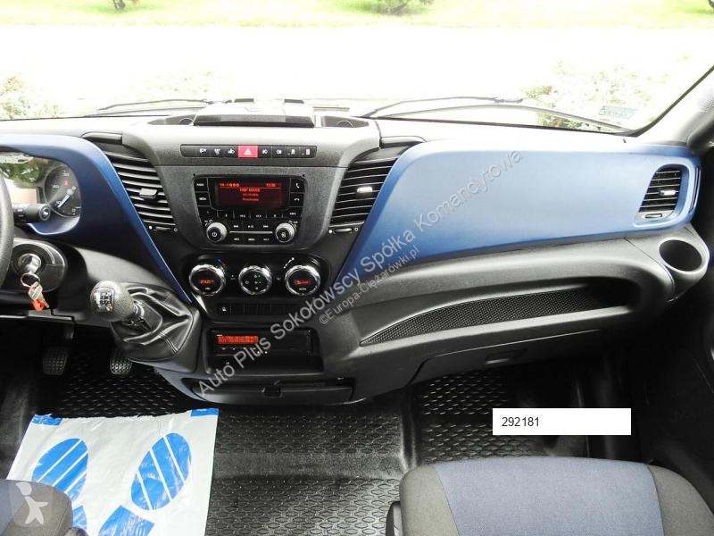 Véhicule utilitaire Iveco DAILY 70C18 PLANDEKA...