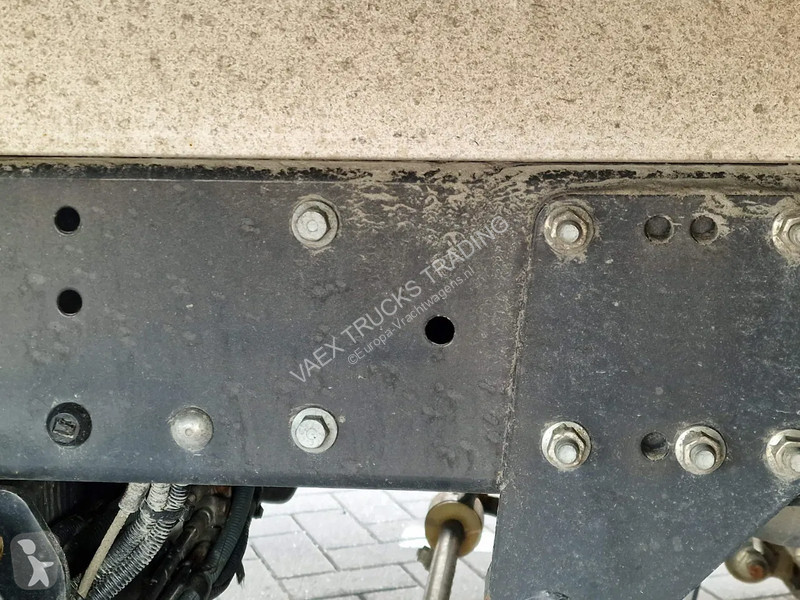 Kamion Iveco 75-190 Isotherm box - Zepro...