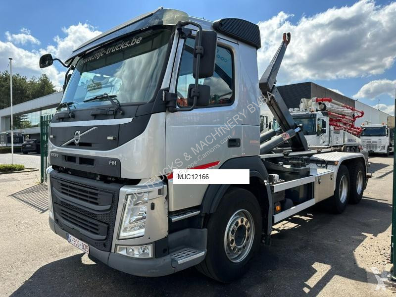 Vrachtwagen Volvo 420 6x4 AJK HOOKLIFT / HAAK...