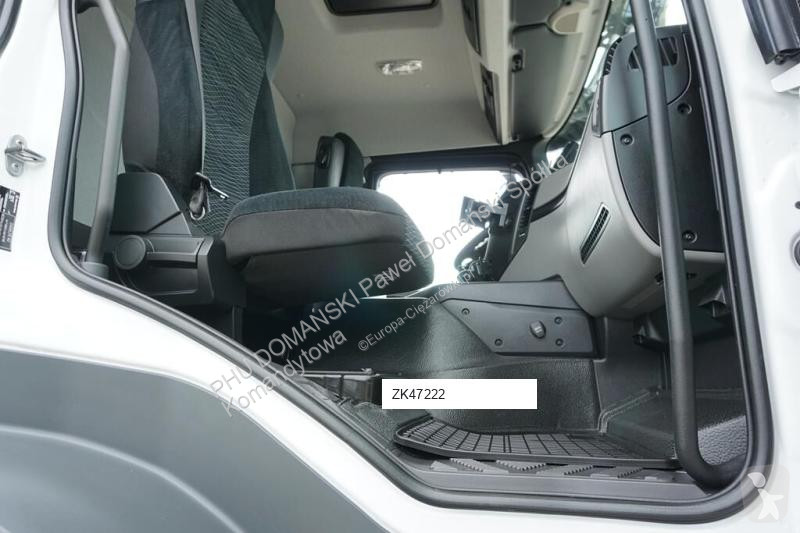 Kamion Mercedes ANTOS / / EURO 6 / CHŁODNIA +...