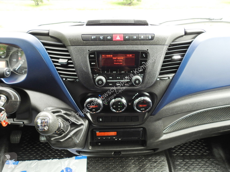 Furgoneta Iveco 70C18 DAILY