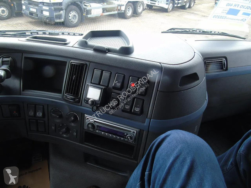 شاحنة Volvo 440 + HIAB 422 E-7 + WINCH + REMOTE...