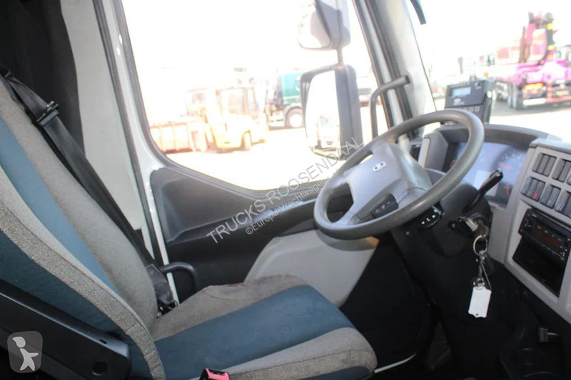 شاحنة Volvo 280 + CARRIER + ATP/FRC + LIFT...