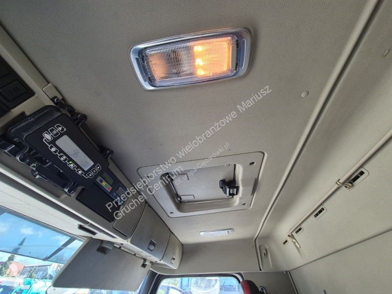 Камион Volvo FM 340 / CARRIER I350 / LIFT ZEPRO