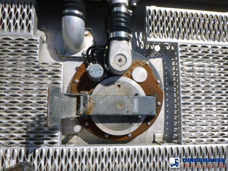 شاحنة Renault 280 dxi 4x2 fuel tank 13.6 m3 / 4...