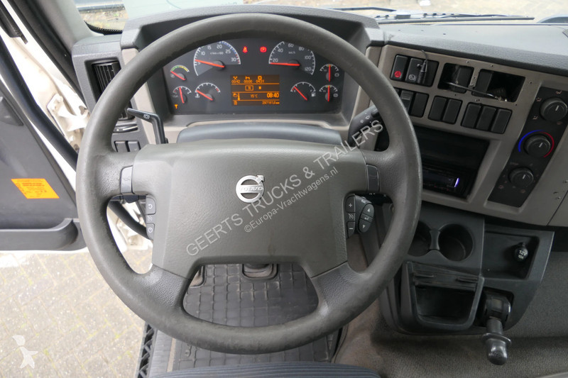 شاحنة Volvo FL 240 | Carrier SUPRA 950Mt /...