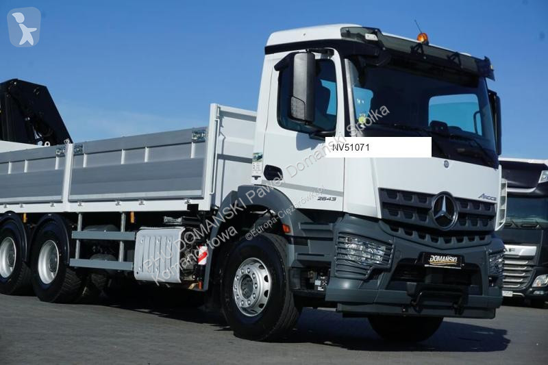 Camion Mercedes 228 E – 4