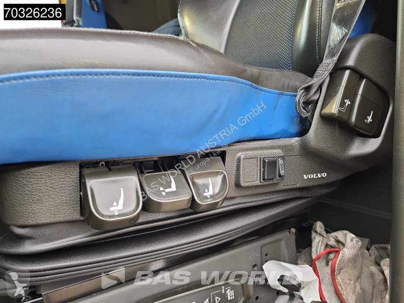Lastbil Volvo 460 6X2 LNG Engine Curtainsider...