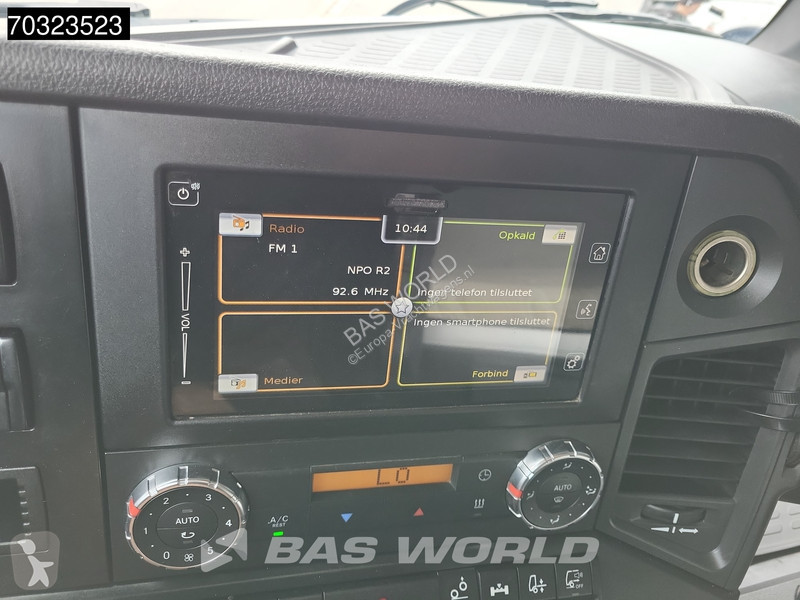 Camion Mercedes 3253 8X4 HIAB XR24ZL59...