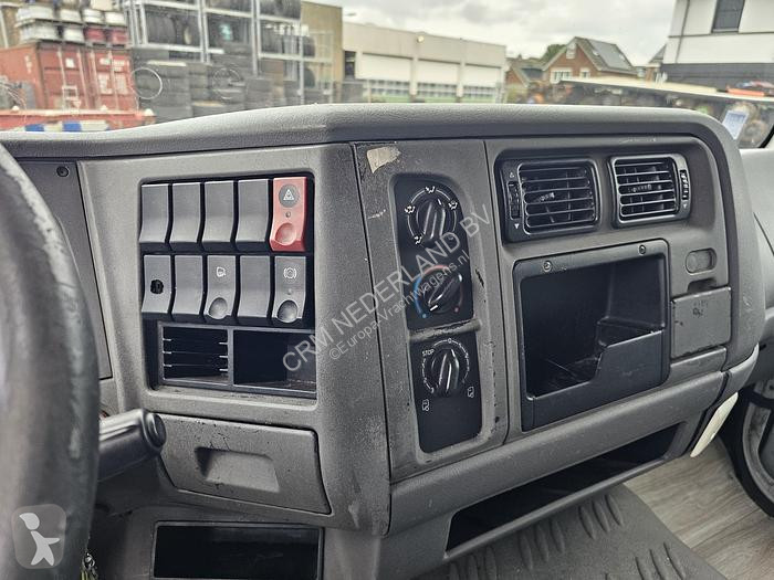 Vrachtwagen Renault MIDLUM 180 - EURO 3 -...