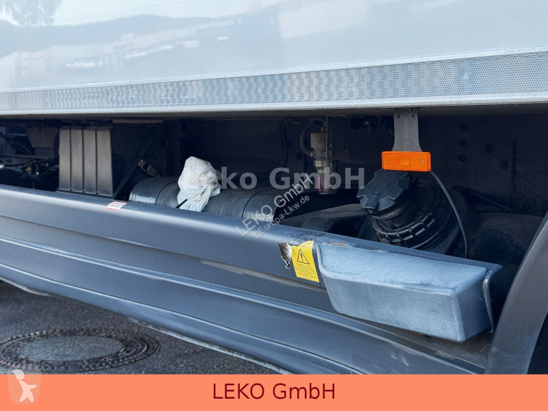 شاحنة Mercedes 1218 Mit Carrier Sp 850