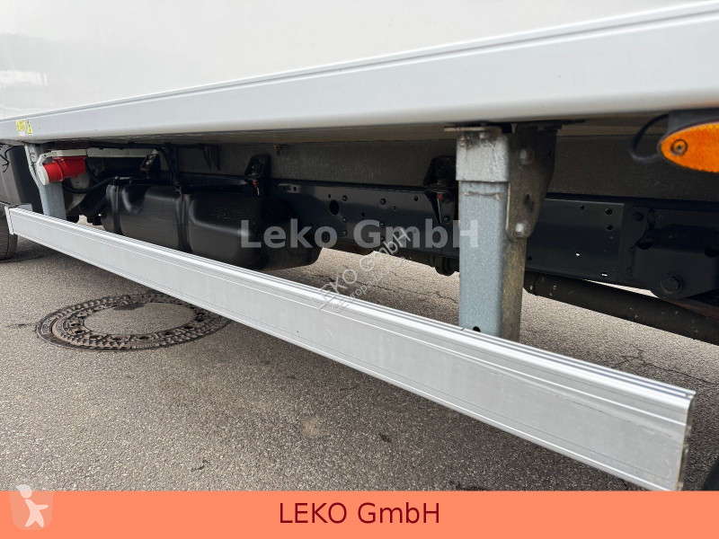 شاحنة Iveco 70C18 Mit Carrier Xr 500