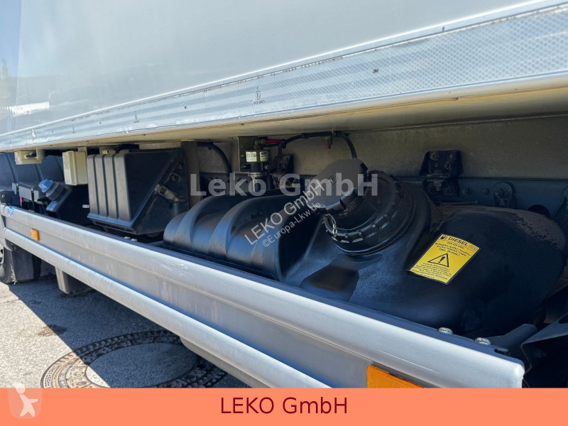 شاحنة Mercedes 1021 Mit Carrier Sp 1150Mt